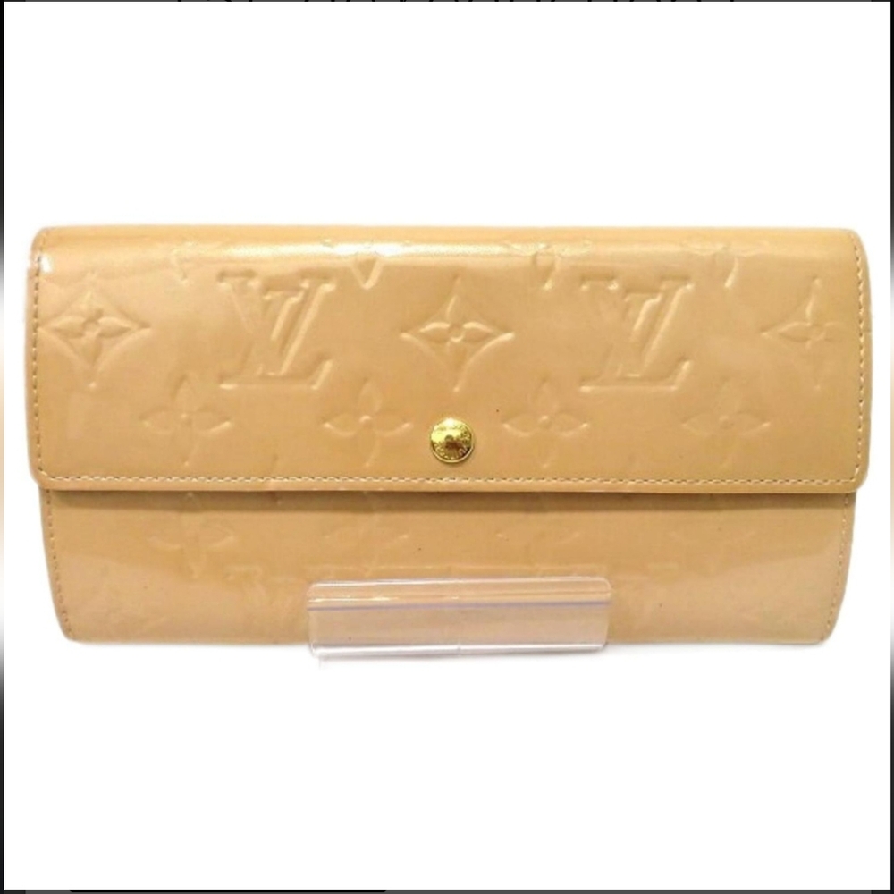 SOLD Louis Vuitton Monogram Vernis - Beige